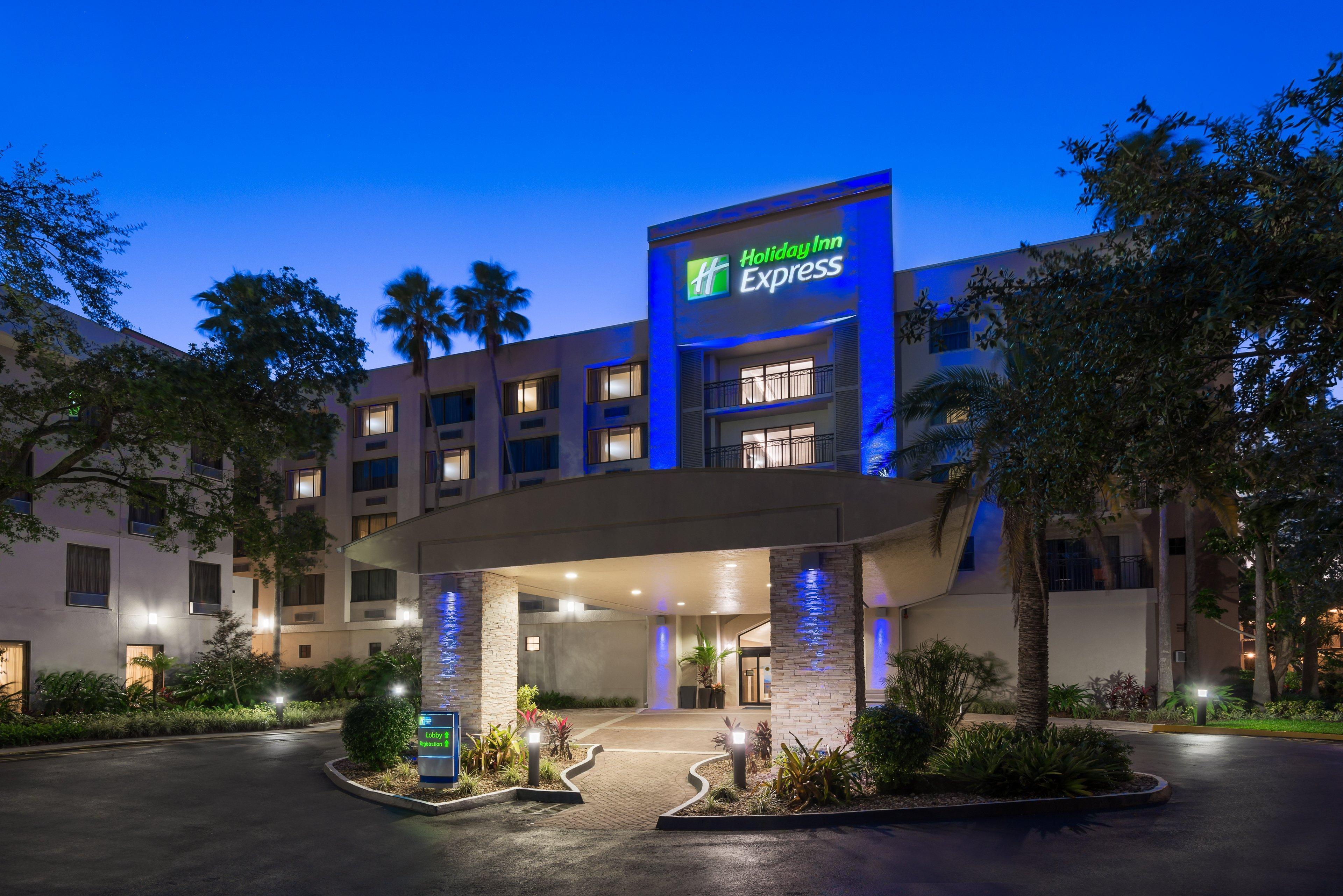 Holiday Inn Express Hotel & Suites Ft. Lauderdale-Plantation By Ihg Restauracja zdjęcie