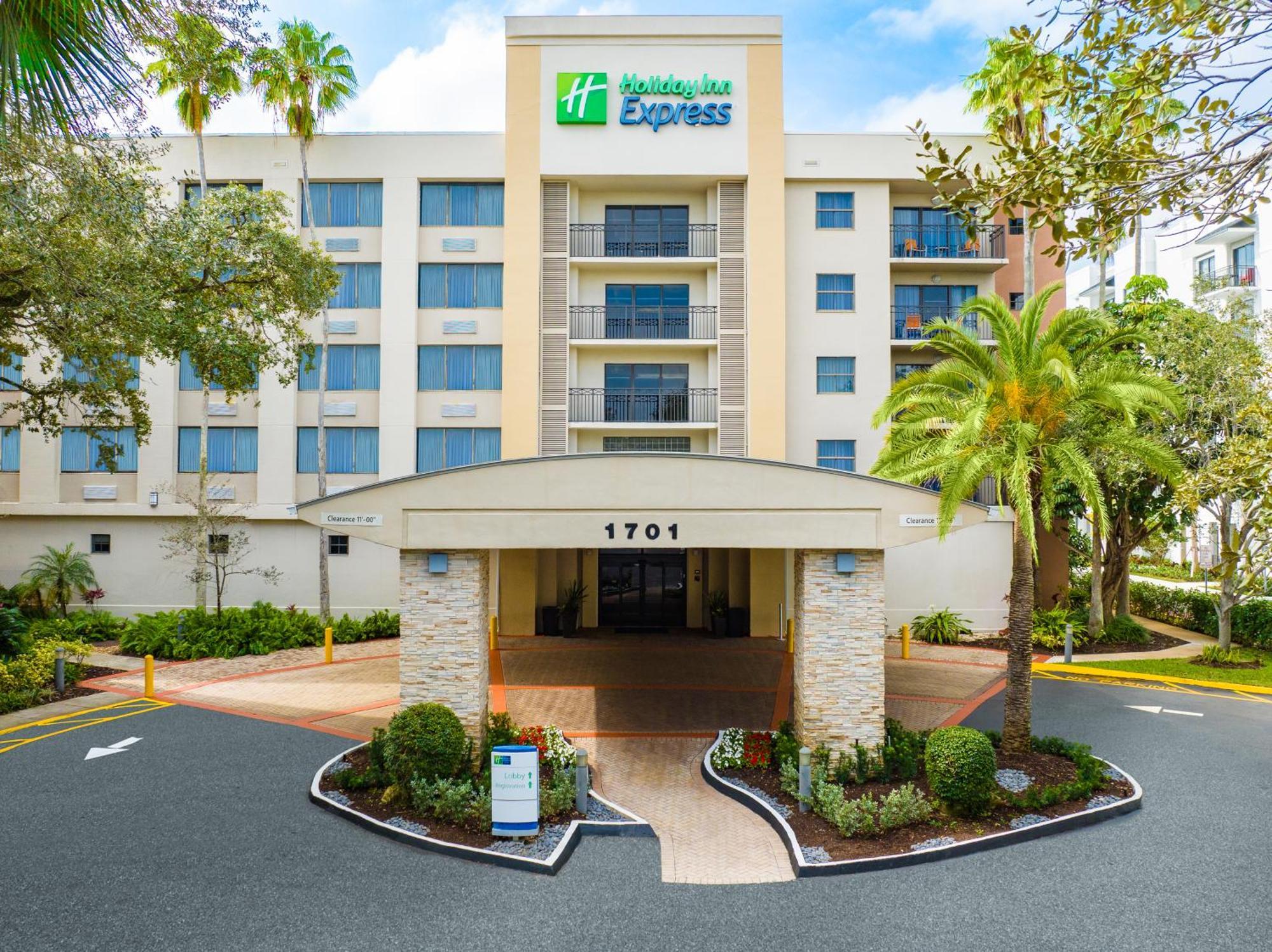 Holiday Inn Express Hotel & Suites Ft. Lauderdale-Plantation By Ihg Zewnętrze zdjęcie